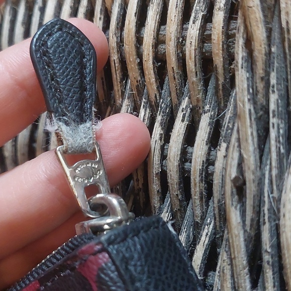 Coach Red and Black Leopard Print Wallet - Picture 4 of 13